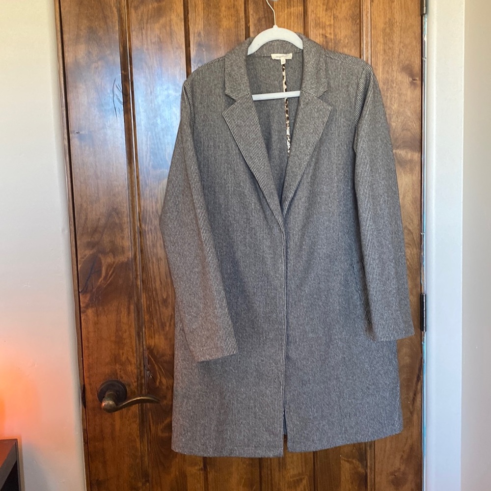 Mystree buckle brand fine taupe  houndstooth Women’s jacket medium